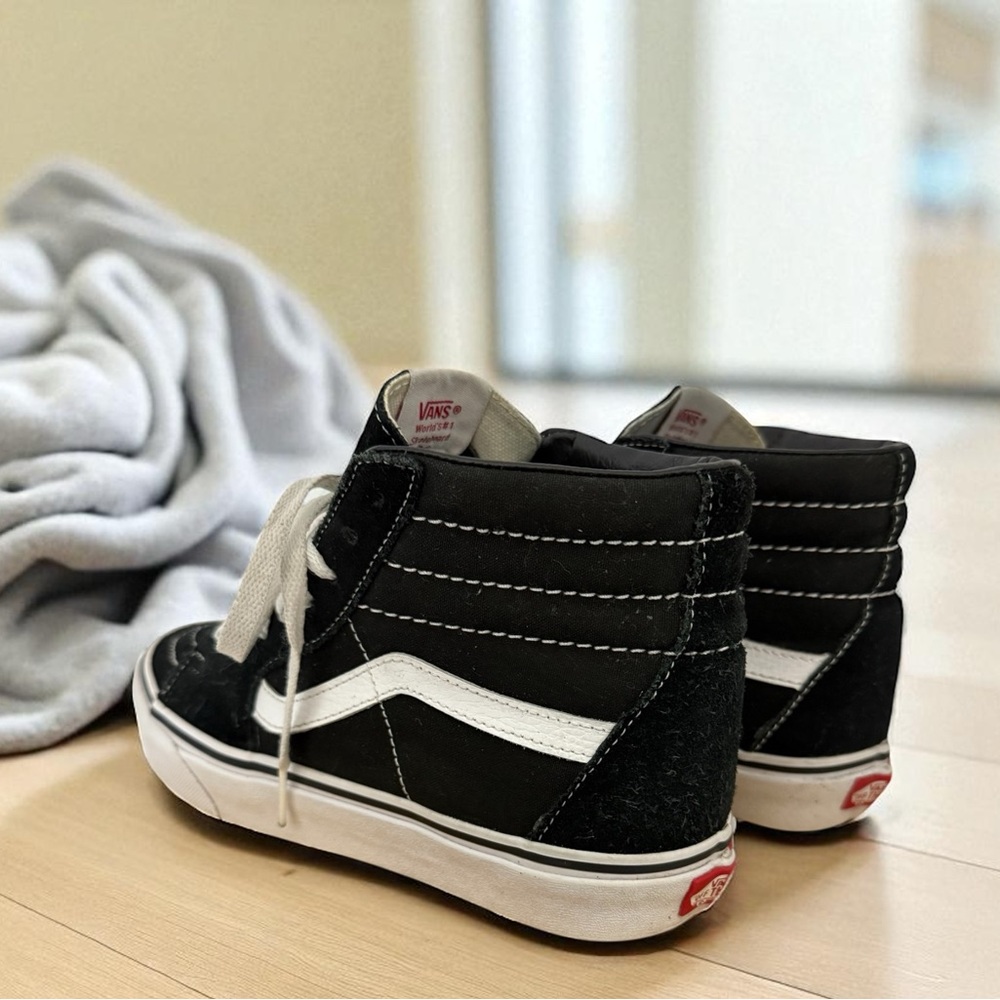 Vans Sk8-Hi Black White High Top Skate Shoes Classic Suede Canvas Sneakers 8 W